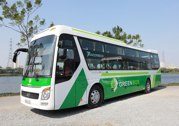 Green bus 